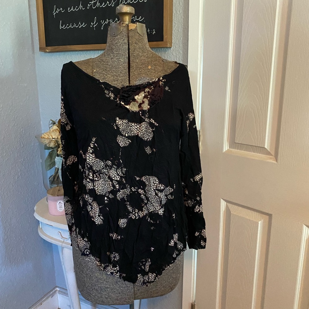 Adorable Anthropologie Language Top